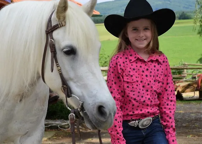 Reiterbauernhof Schoenlehenhof Feriegård Mank