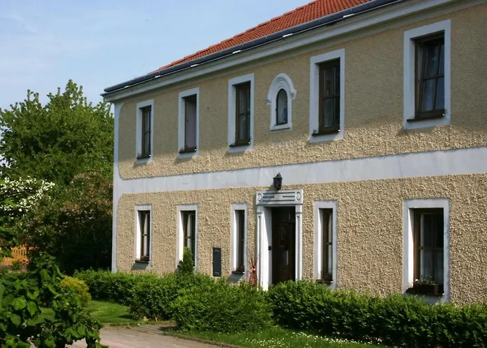 Reiterbauernhof Schoenlehenhof * Mank